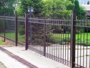 Сварные заборы с бетонированием столбов 8 соток фото с установкой