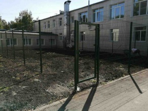 3D заборы для школы 15 метров фото в Кстово