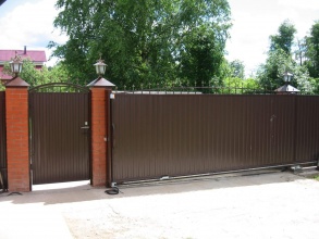 Дистанционное управление с откатными воротами - пример 8 фото в Кстово