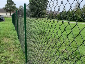Забор из сетки рабицы в натяг 80 метров фото в Кстово
