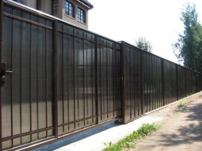 Сварные заборы с поликарбонатом 10 метров фото в Кстово