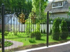Кованые заборы на ленточном фундаменте 80 метров фото в Кстово